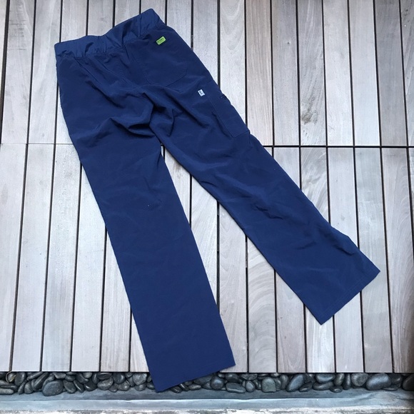 ACTIVATE by Med Couture Navy 4-Way Energy Stretch - Picture 2 of 8